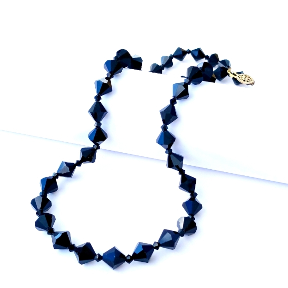 Black Glass Necklace Faceted Victorian Style goldtone clasp
